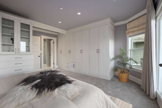 Building Photo - Architectural Madrona Retreat with Panoramic Lake Washington Views, Solar & Detached Office- Avai...
