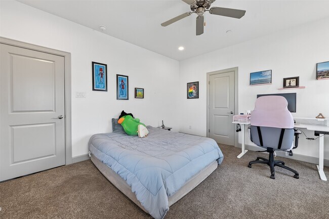 Building Photo - 1621 Rosewood St