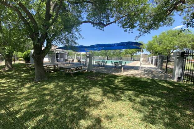 Building Photo - 12811 Hunting Bear