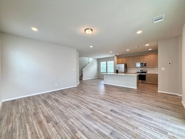 Building Photo - 207 Cherry Blossom Ln