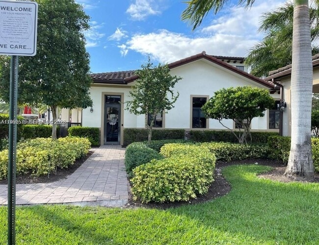 Building Photo - 15071 SW 116th St