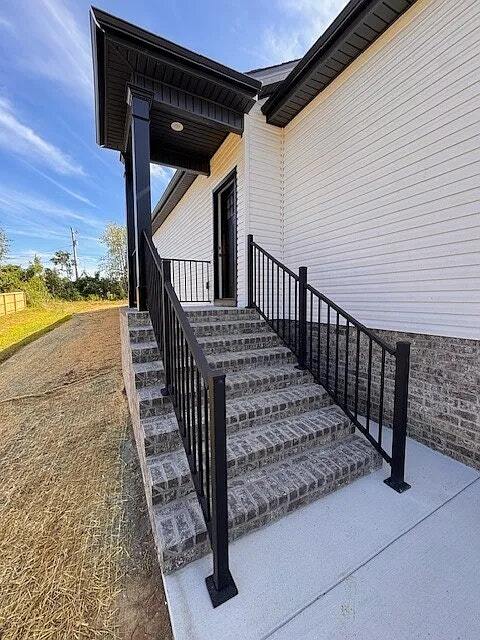 Building Photo - 303 Lee Ln