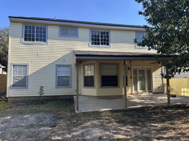 Building Photo - 701 Meadow Top