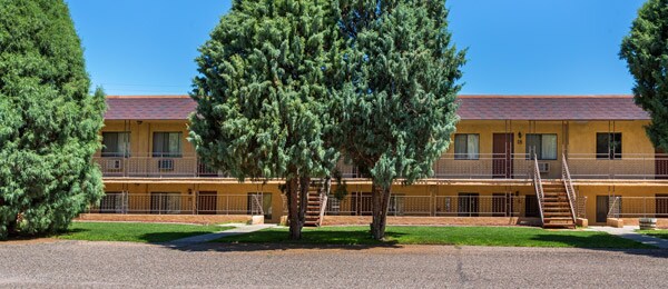 Building Photo - Evergreen