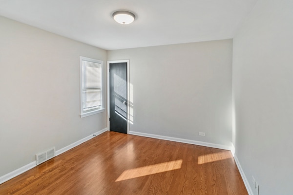 Building Photo - 3133 W 101st St