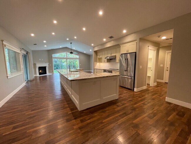 Building Photo - Classic Home with Modern Remodel and Huge Backyard in Desirable Arden Park Neighborhood!