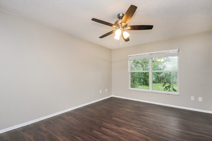 Building Photo - 2739 Sumba Ave