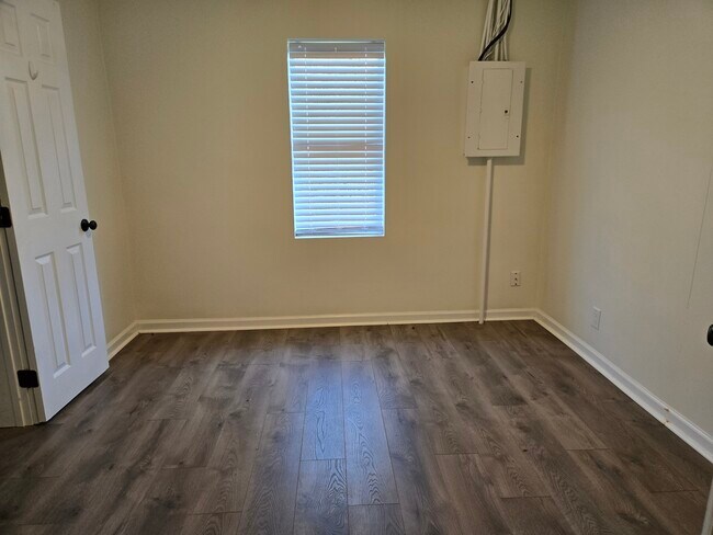 Building Photo - 1355 Dewitt St