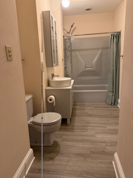 Building Photo - 125 2nd Ave