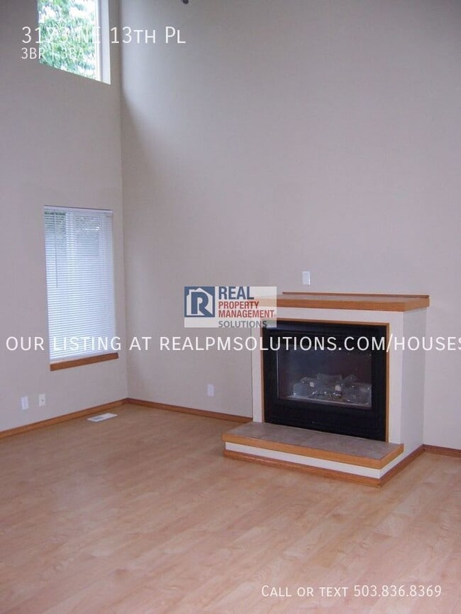 Building Photo - 3173 NE 13th Pl