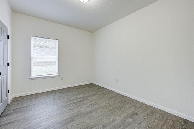 Building Photo - 319 N Carolina St