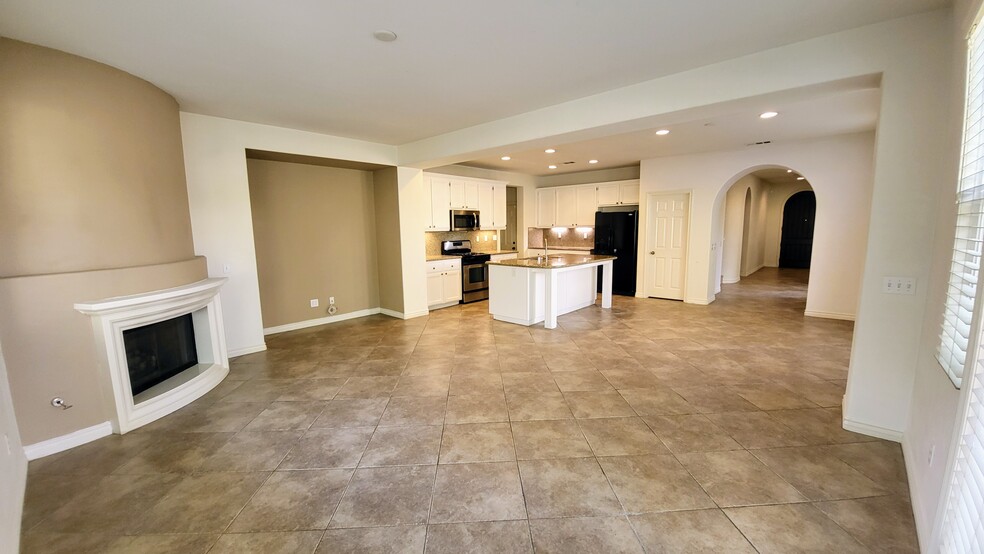 Kitchen & Family Room - 4317 Palazzo Ln