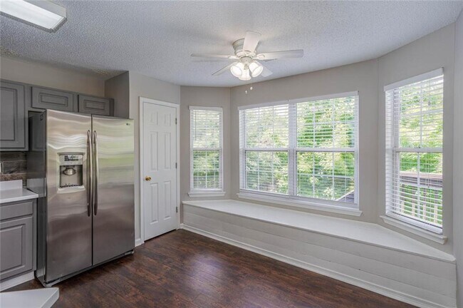 Building Photo - 3272 Peach Ct