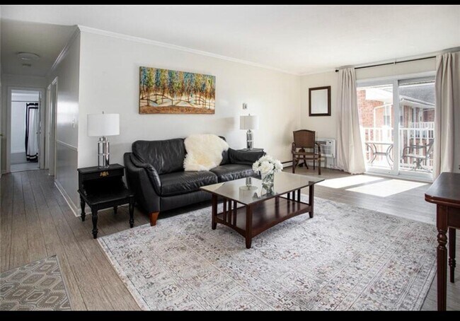Building Photo - 23 Bullocks Point Ave