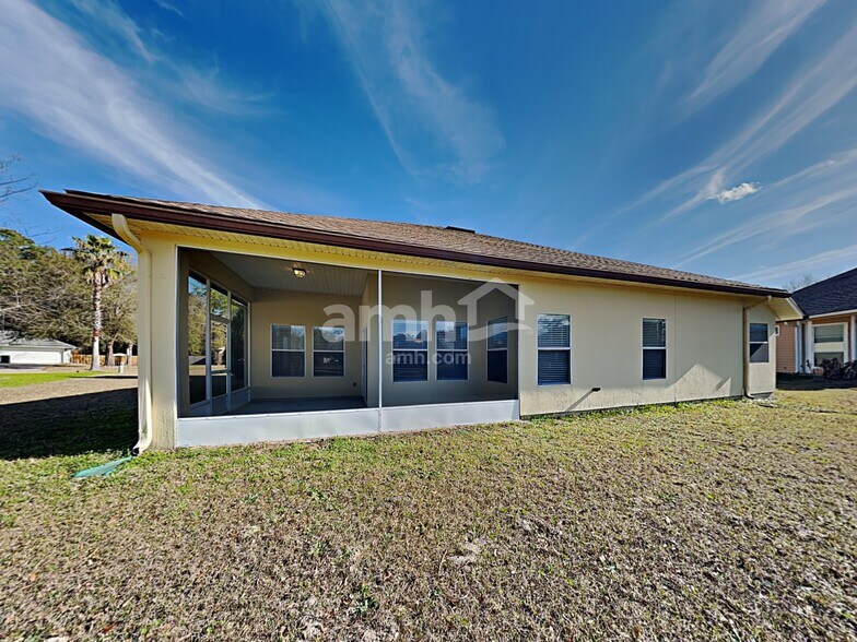 Building Photo - 86865 Riverwood Dr