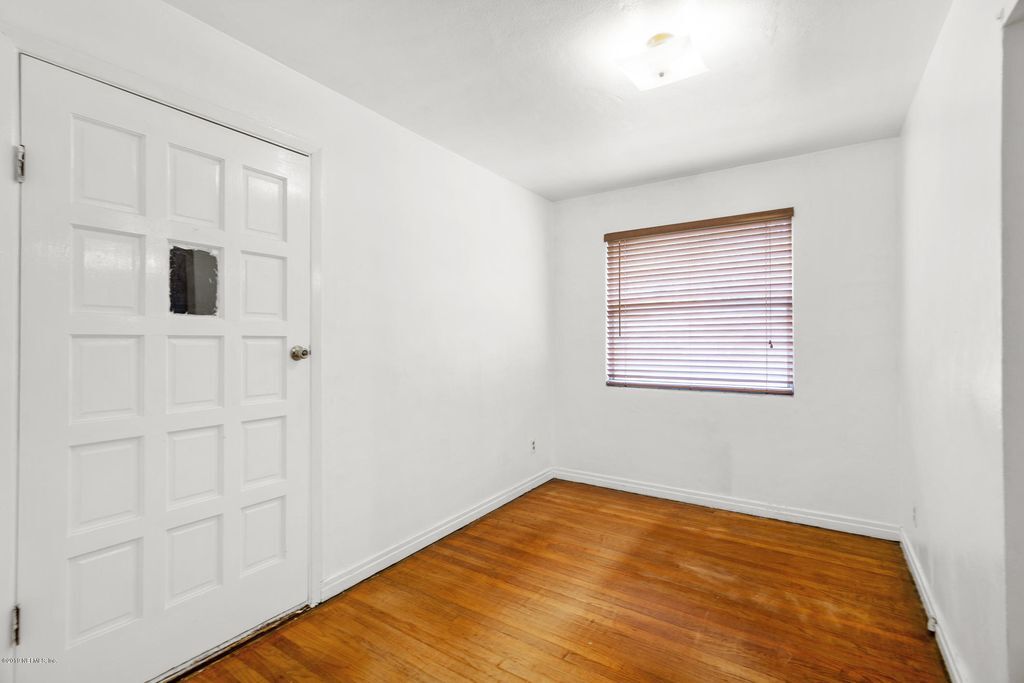 Building Photo - 4056 Jammes Rd