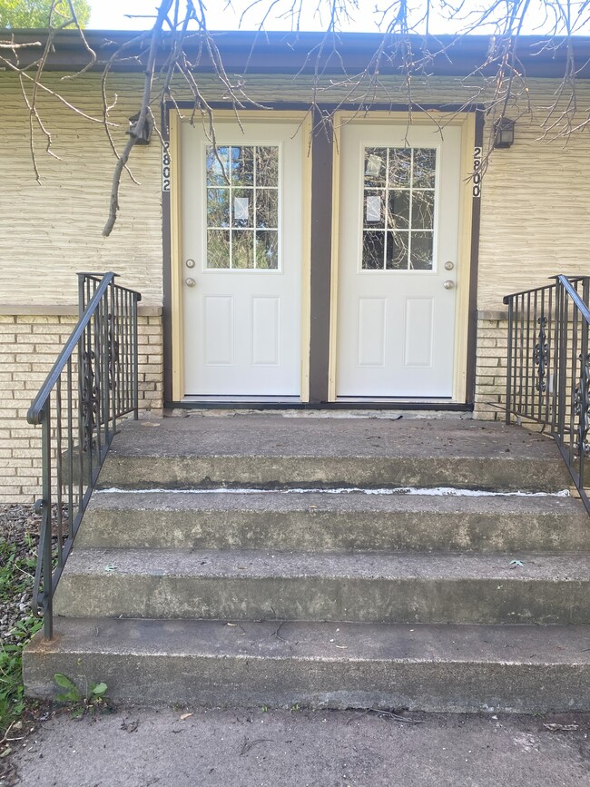 Building Photo - 2802 White Bear Ave