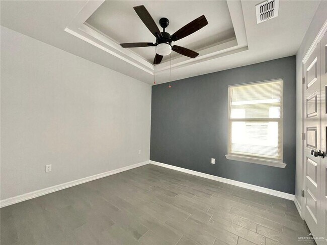 Building Photo - 6 Las Vistas Ln