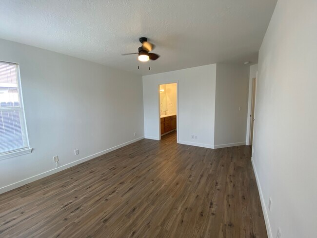 Building Photo - 11619 W Gabrielle Ct