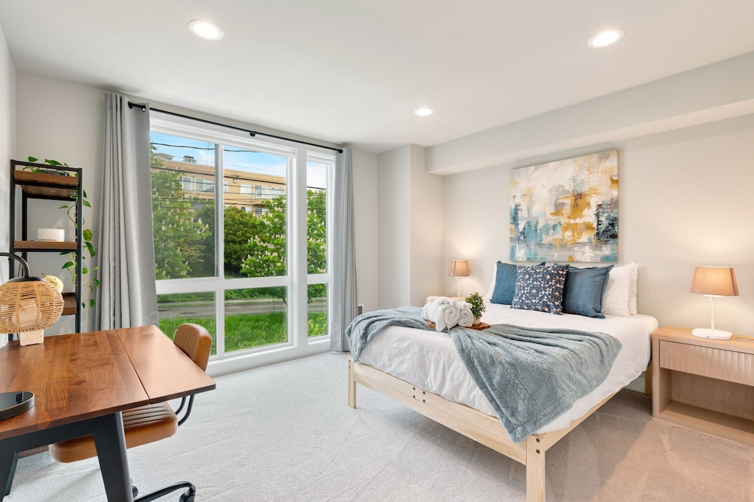 Building Photo - 167 Valley St