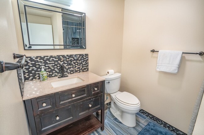 Building Photo - 2-bedroom, 2-bathroom Condo at Kihei Shores!