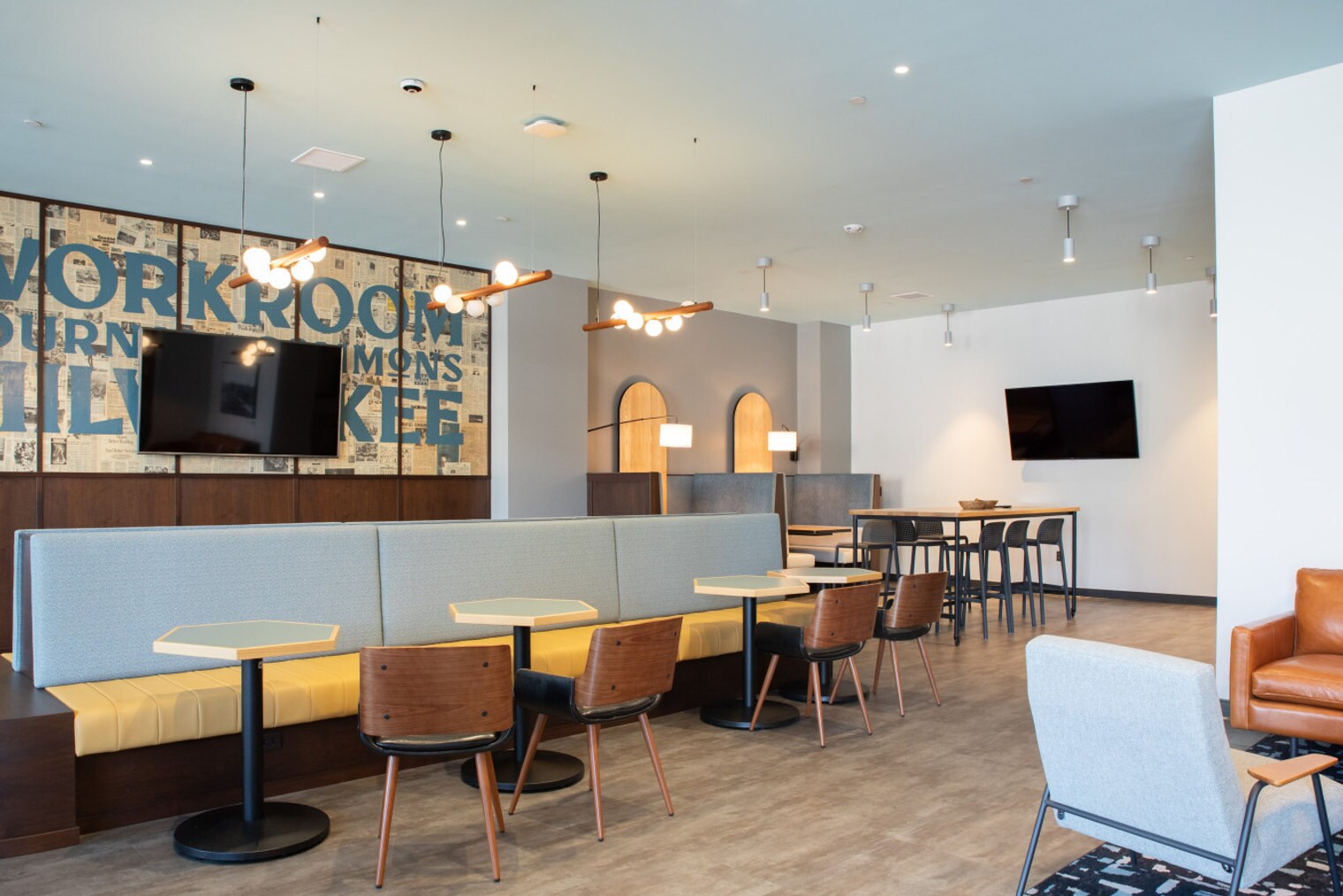 Building Photo - 333 W State St