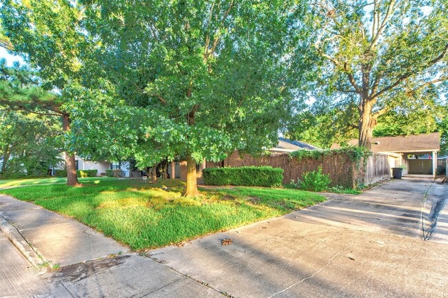 Building Photo - 3023 Conway St