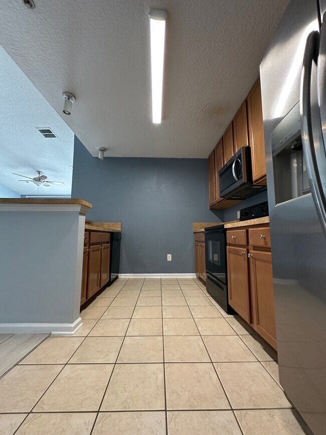Building Photo - 9411 Osprey Branch Trail