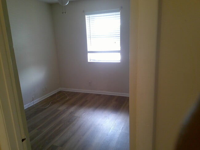 Building Photo - 4291 Coral Springs Dr
