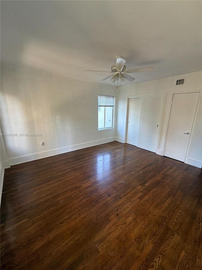 Building Photo - 333 SW 30th Rd