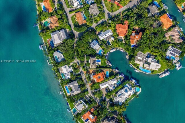 Building Photo - 481 S Mashta Dr