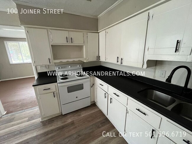 Building Photo - 100 Joiner Ave