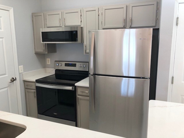 Kitchen - 1570 Spring Gate Dr