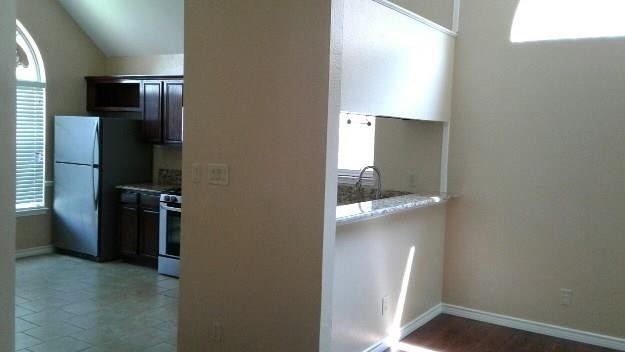 Building Photo - 4748 Bracken Dr