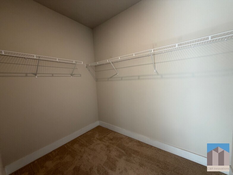 Building Photo - 3782 Oxford Cir