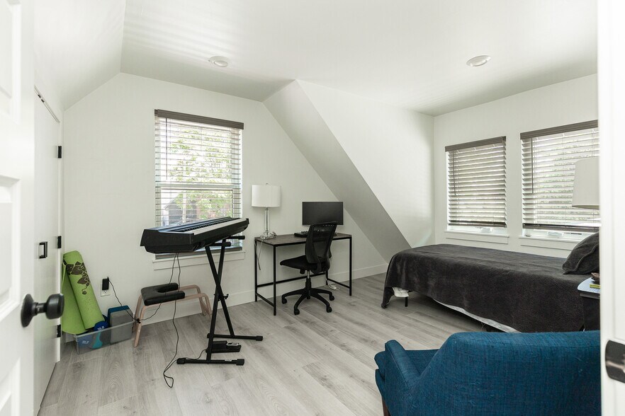 Building Photo - 751 Elati St