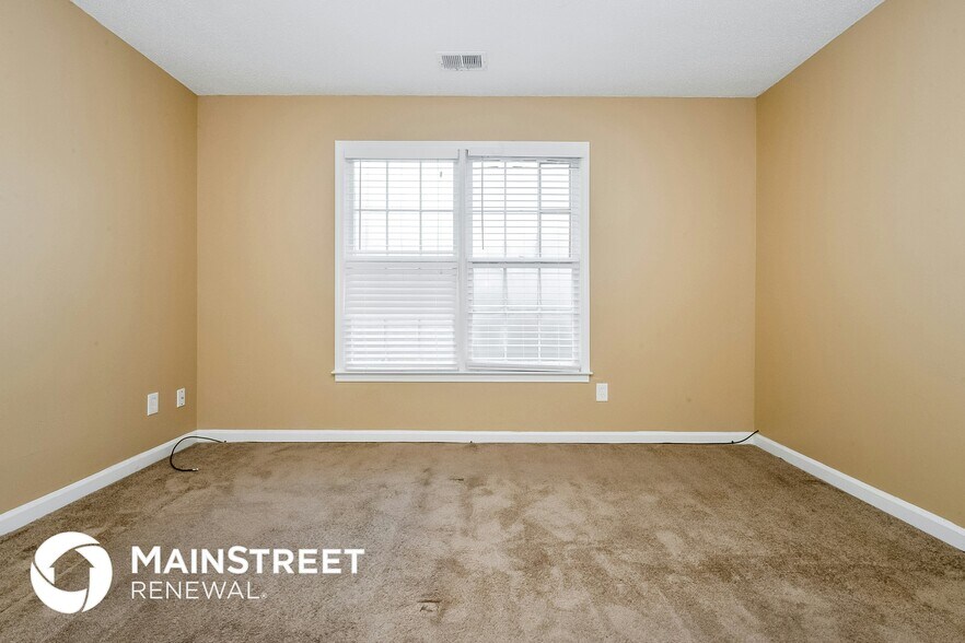 Building Photo - 4300 Riverlake Way