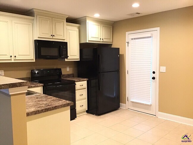 Building Photo - 108 Pershing Pl Ct