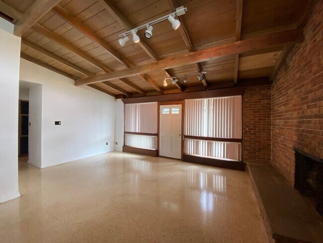 Living room - 133 Clark St