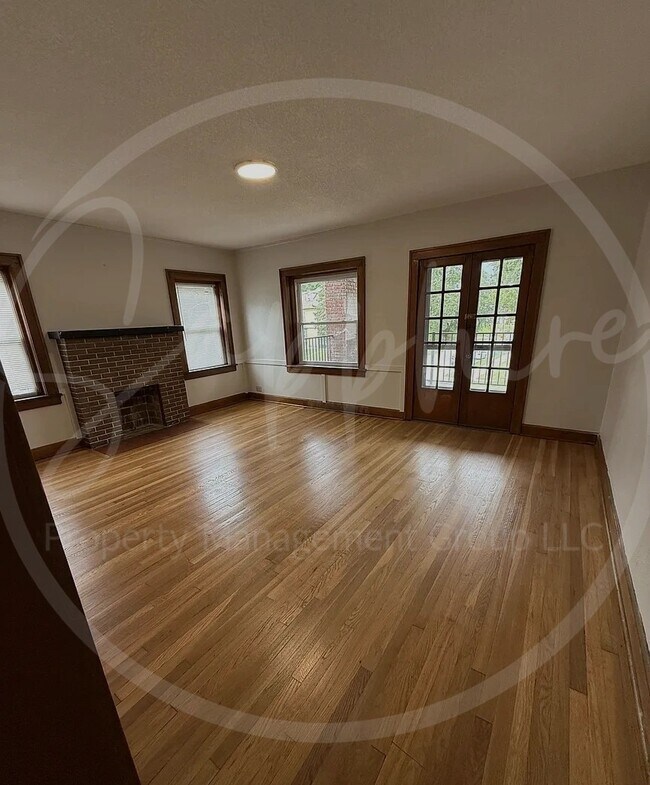 Building Photo - 853 Barnett Ave