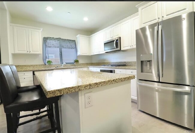 Building Photo - 11745 Sierra Moreno Wy