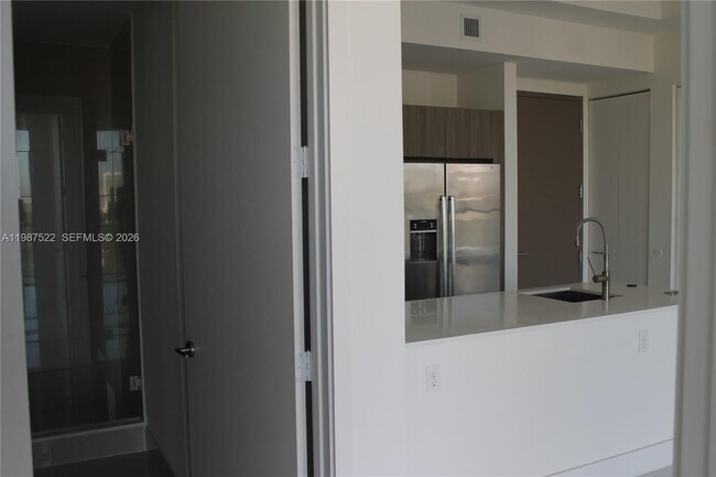 Building Photo - 201 SW 17th Rd