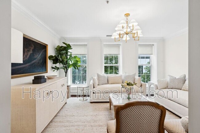 Building Photo - 728 S Shelmore Blvd