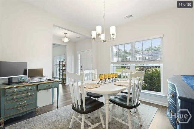 Building Photo - 126 Chalk Farm Wy