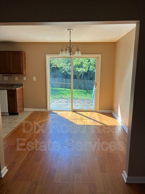Building Photo - 2747 Tantivy Terrace