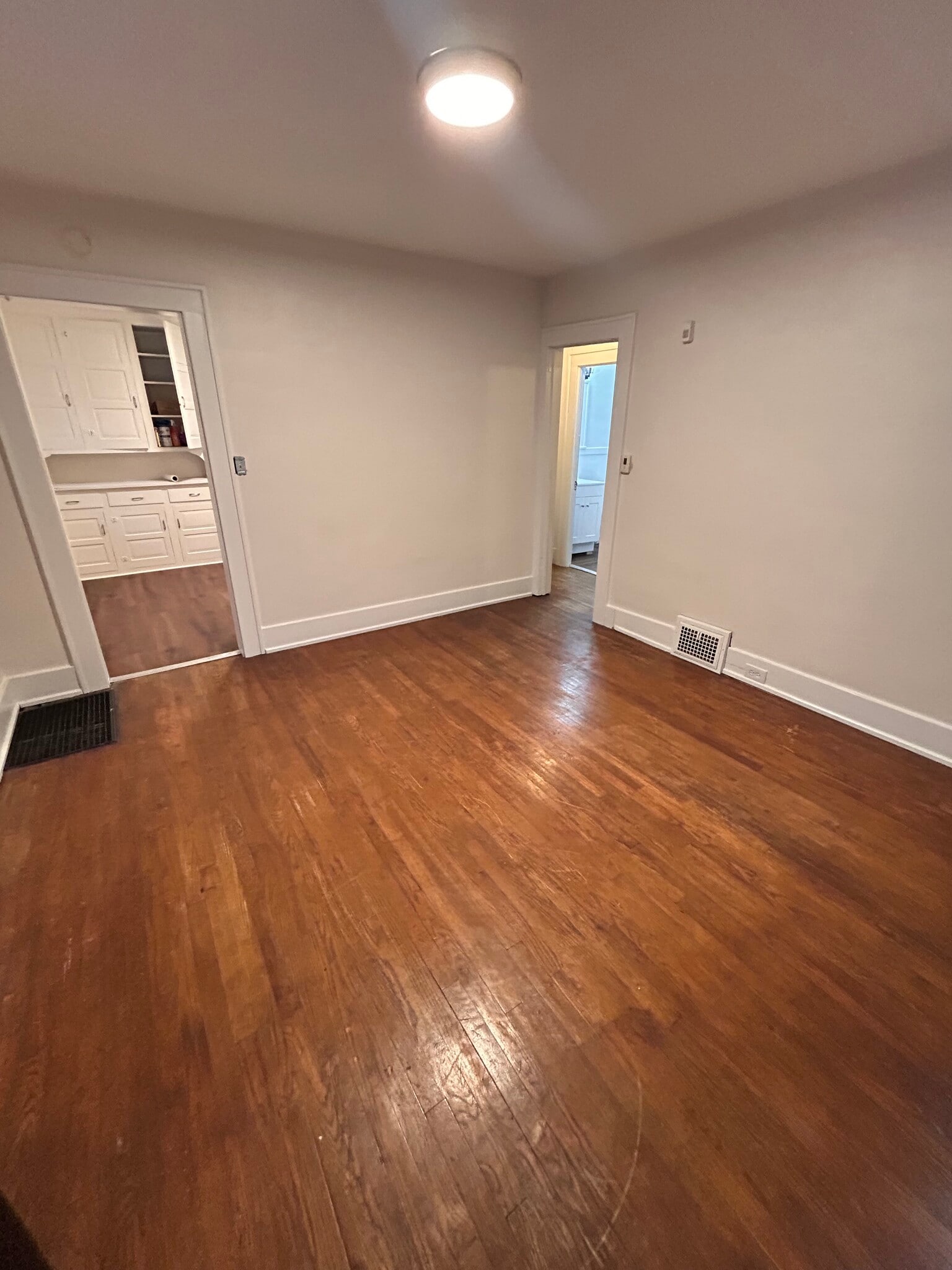 Building Photo - 2420 Plum St