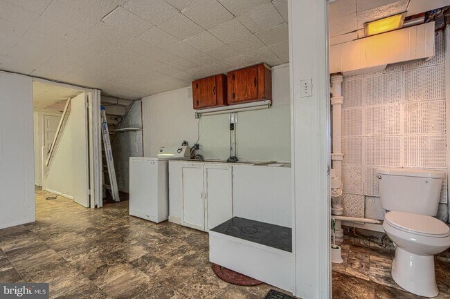 Building Photo - 3 Wilfred Ct
