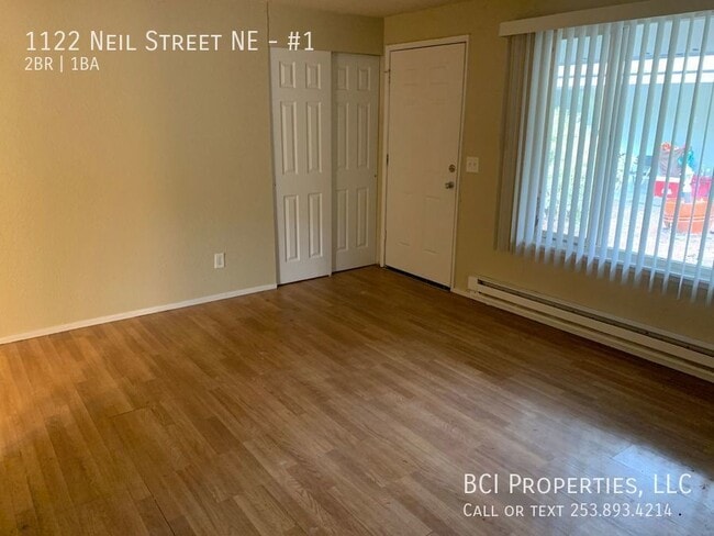 Building Photo - 1122 Neil St NE