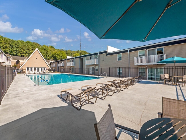 Building Photo - The Reserve at Red Bank Apartment Homes