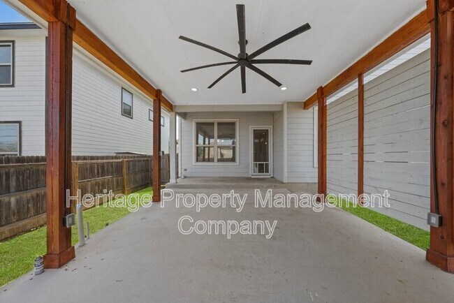 Building Photo - 9683 Shorebird Ln